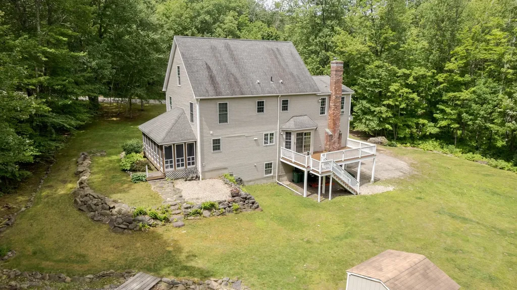 17 Stanley Pond Drive Rochester NH 03839