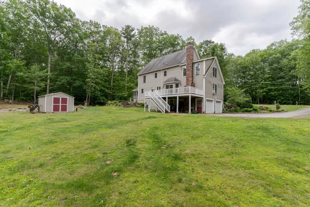 17 Stanley Pond Drive Rochester NH 03839