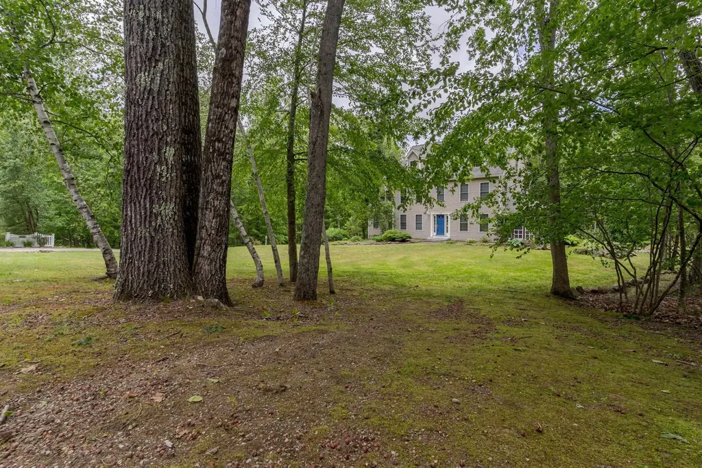 17 Stanley Pond Drive Rochester NH 03839