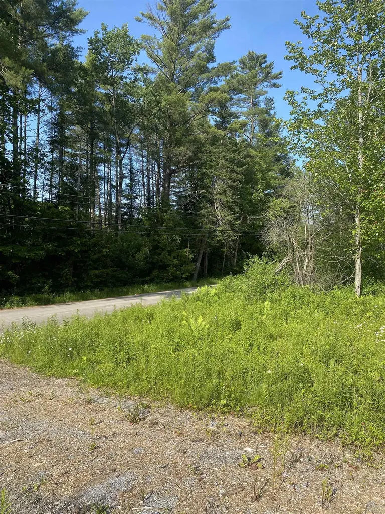 Nutting Road Sunapee NH 03782