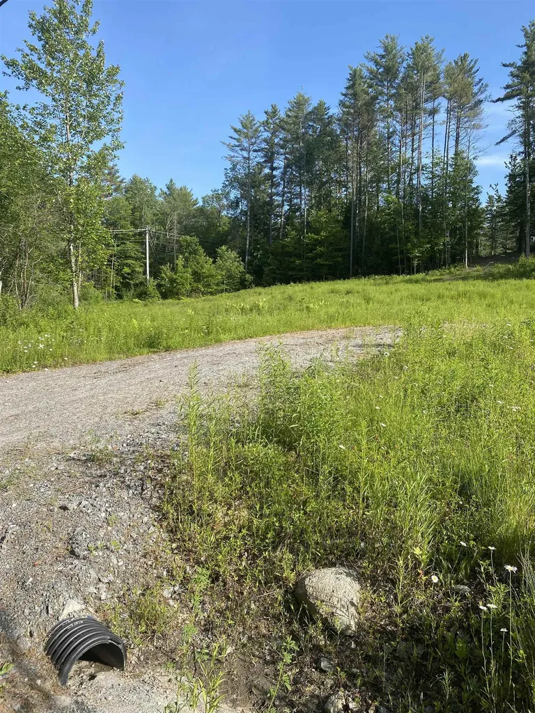 Nutting Road Sunapee NH 03782