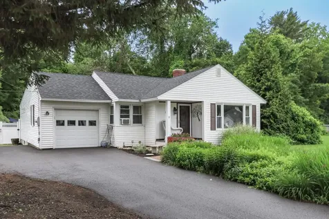 3 Mooreland Avenue Concord NH 03301