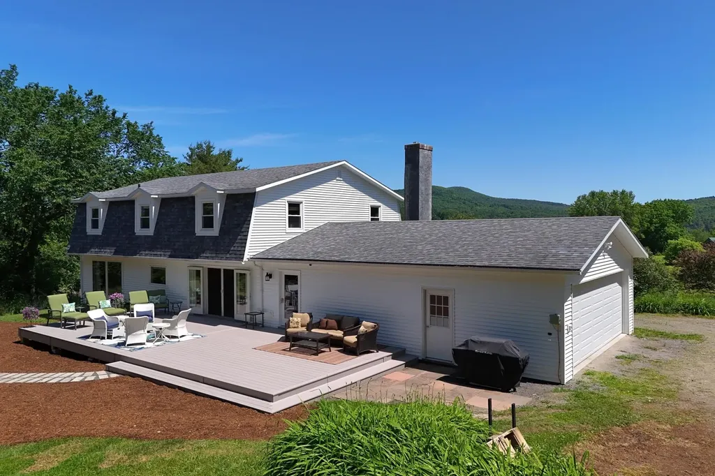 154 West Street Barton VT 05822