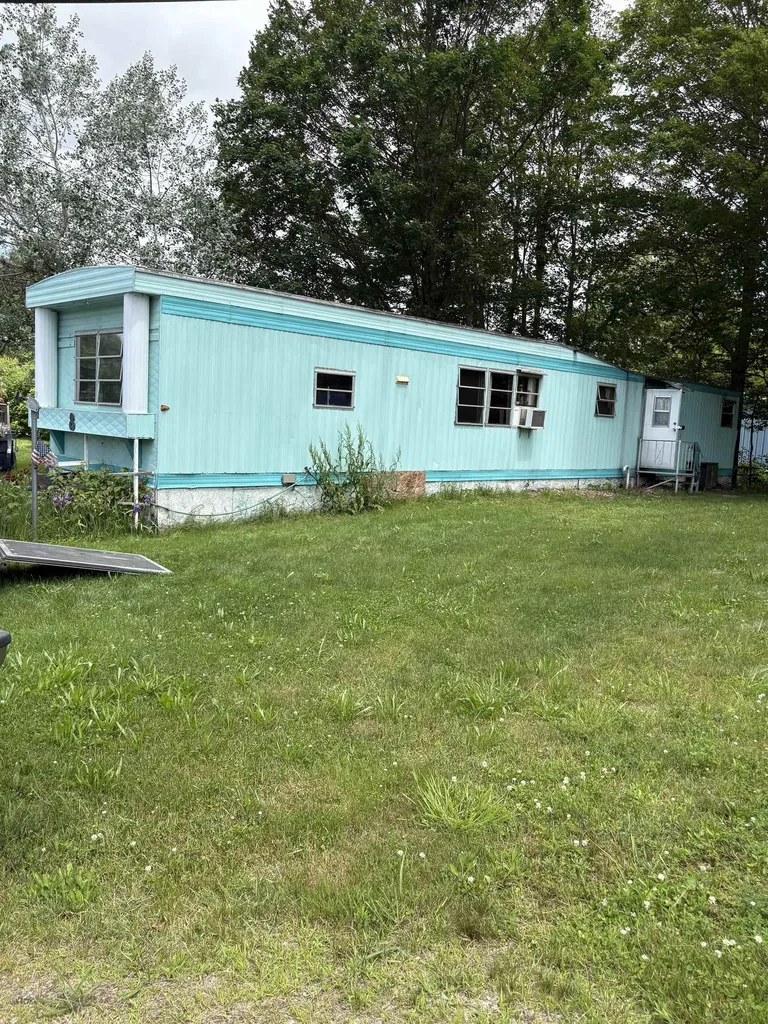 8 Quinn Street Tilton NH 03276