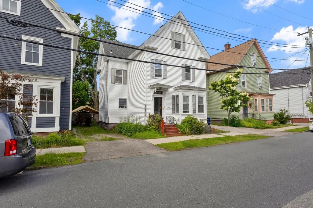 74 Cass Street Portsmouth NH 03801