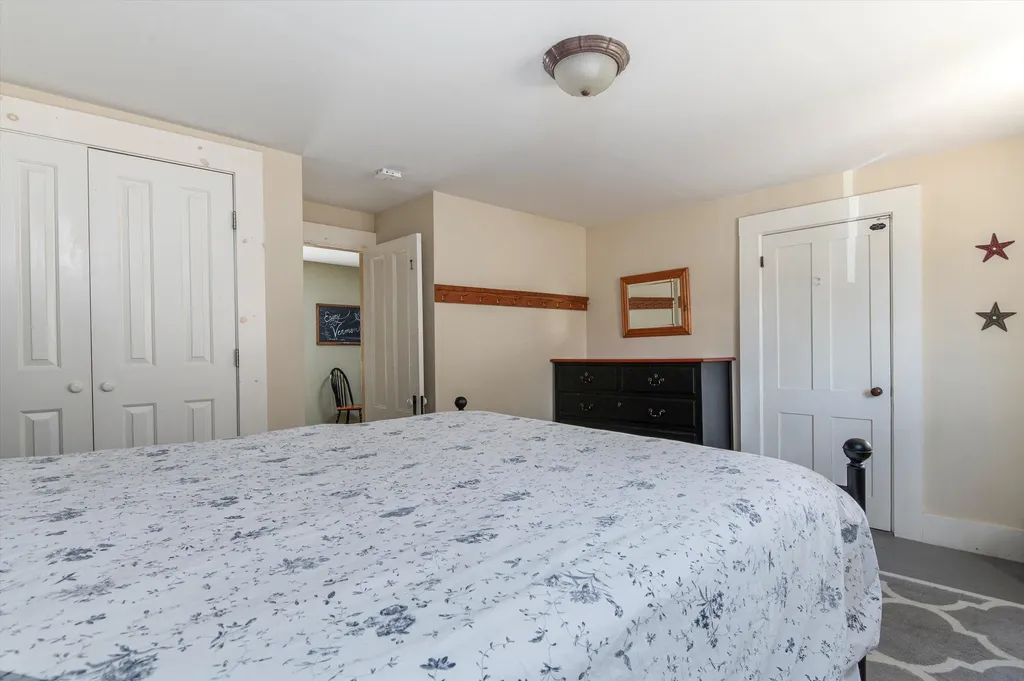 534 Elm Street Chester VT 05143