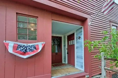 534 Elm Street Chester VT 05143