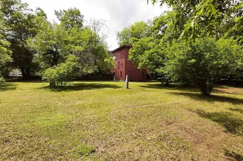 534 Elm Street Chester VT 05143