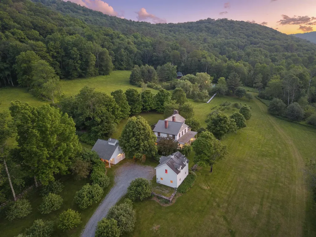 2589 W. Sandgate Road Sandgate VT 05250