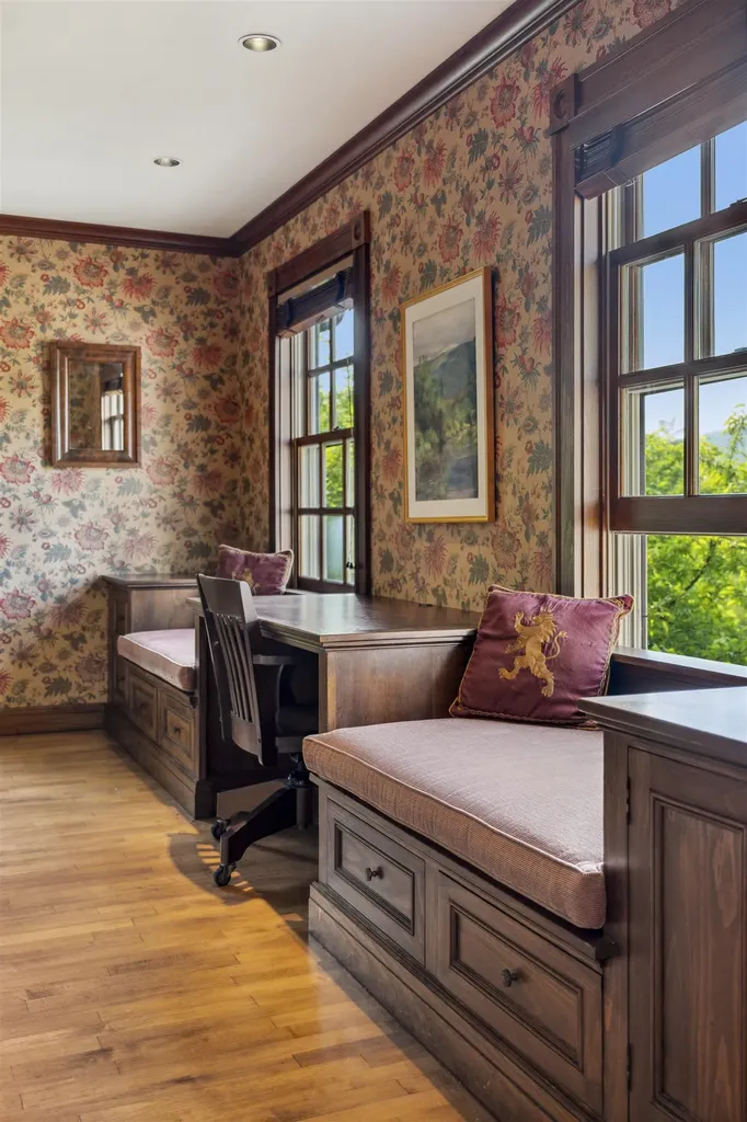 2589 W. Sandgate Road Sandgate VT 05250