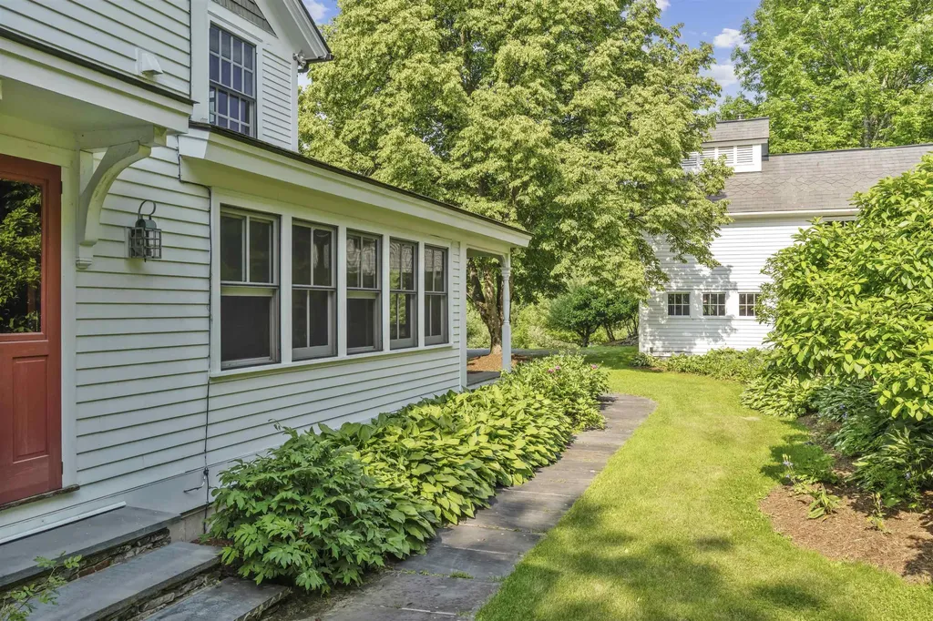 2589 W. Sandgate Road Sandgate VT 05250