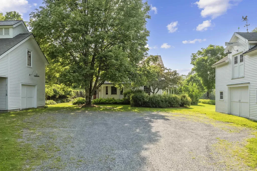 2589 W. Sandgate Road Sandgate VT 05250