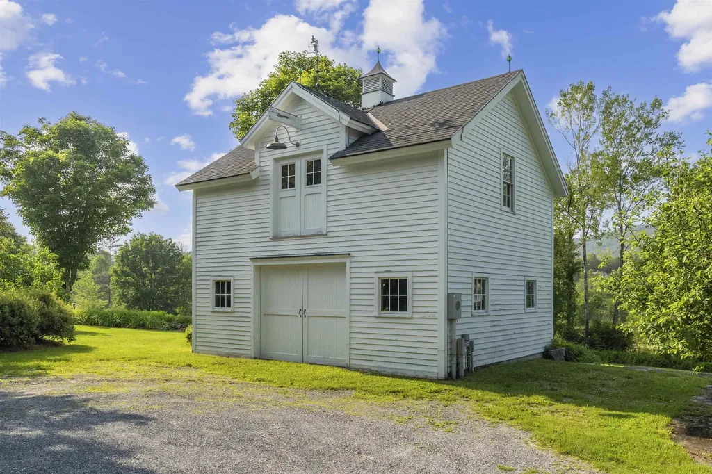 2589 W. Sandgate Road Sandgate VT 05250