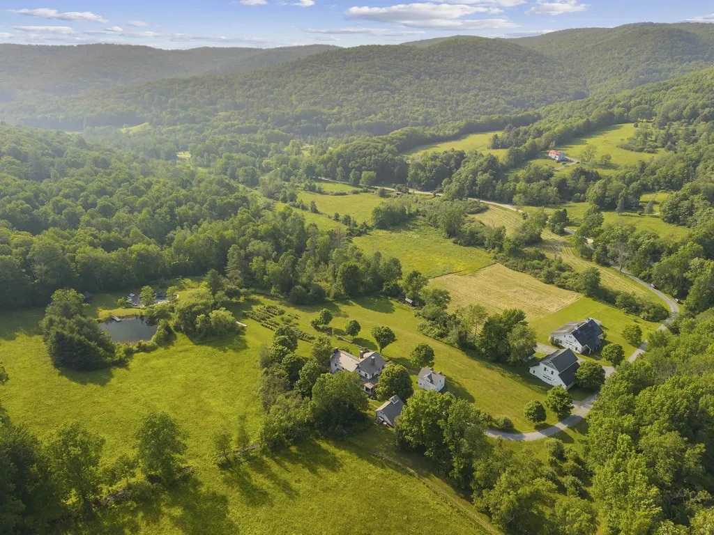 2589 W. Sandgate Road Sandgate VT 05250