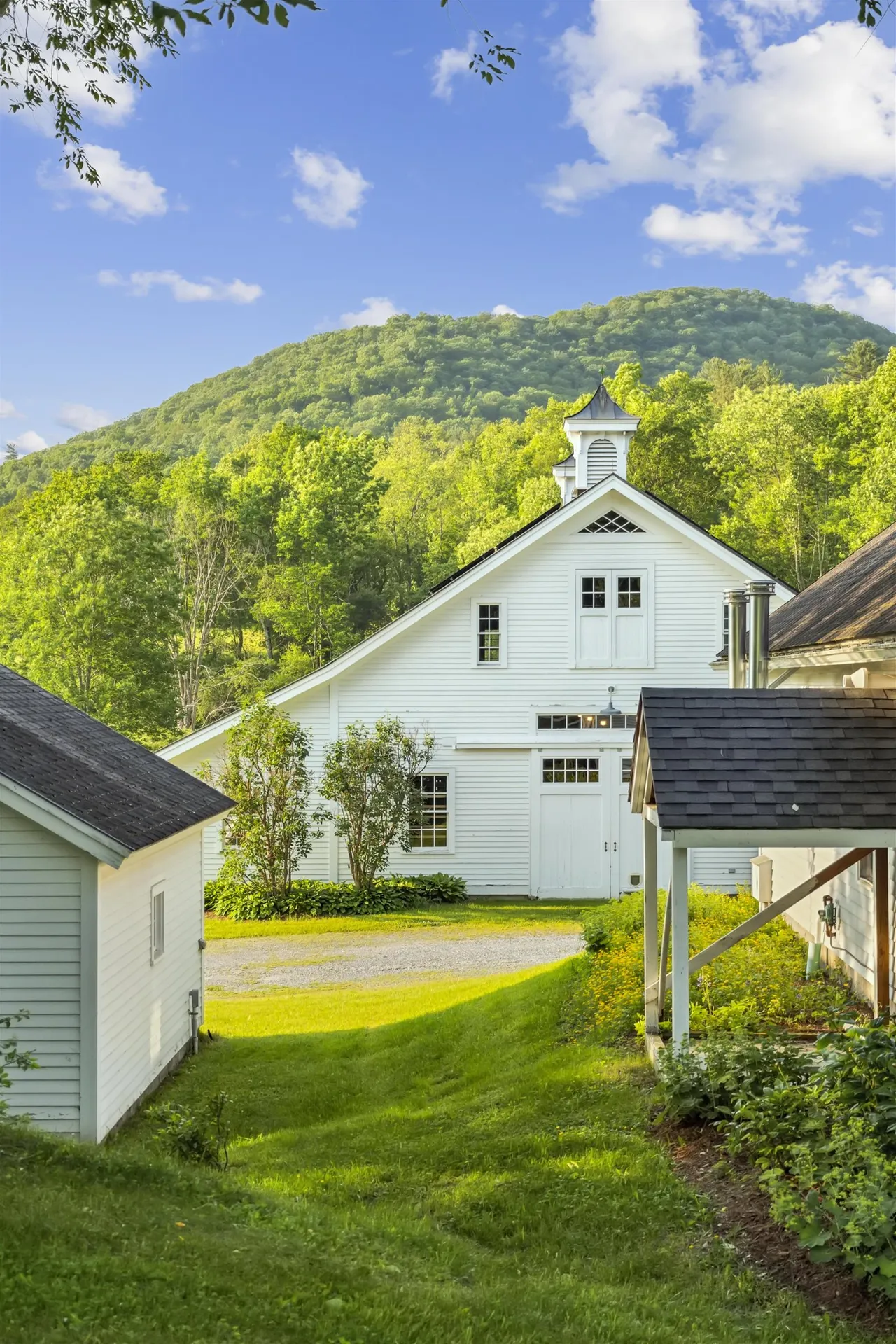 2589 W. Sandgate Road Sandgate VT 05250