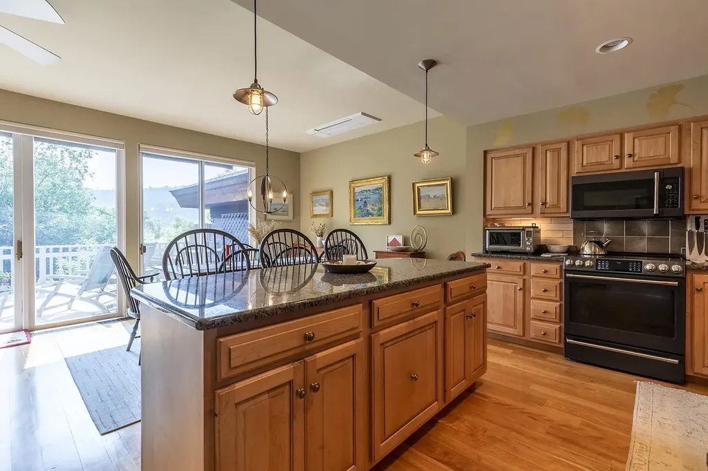 3 Hathorn Hill Woodstock VT 05091