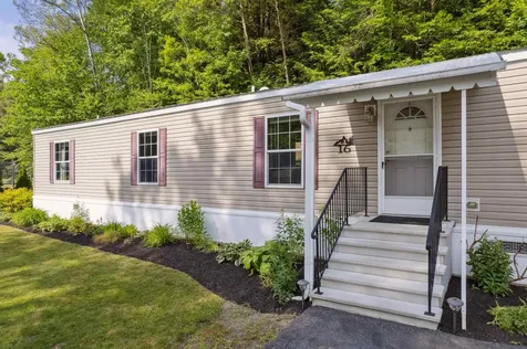 16 Maxfield Lane Hartland VT 05001