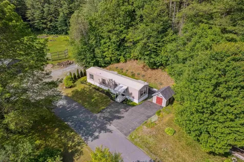 16 Maxfield Lane Hartland VT 05001