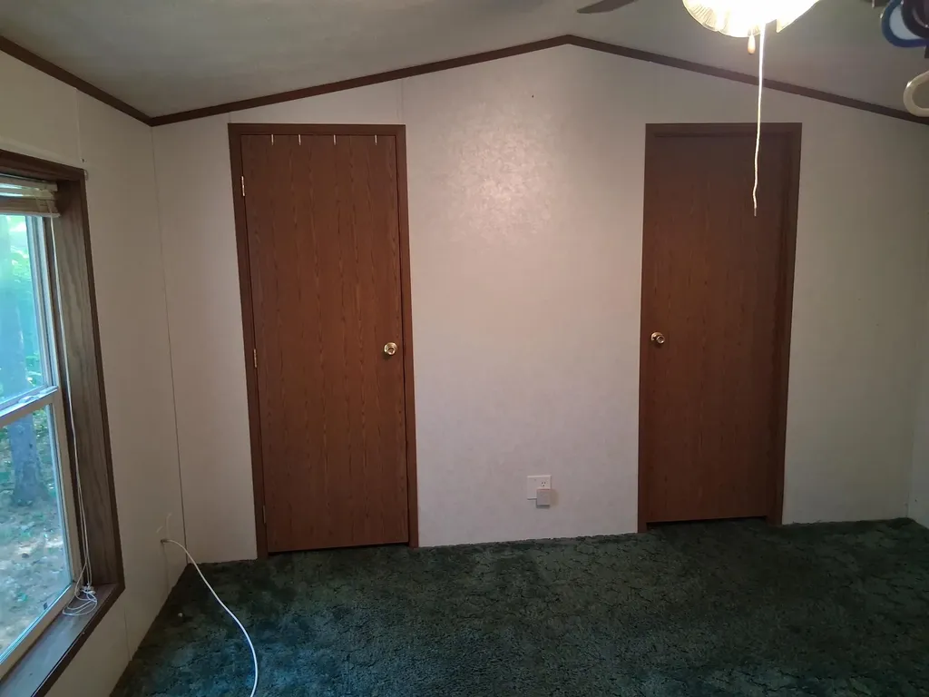 24 Flynn Lane Tamworth NH 03886