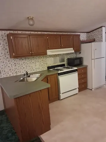 24 Flynn Lane Tamworth NH 03886