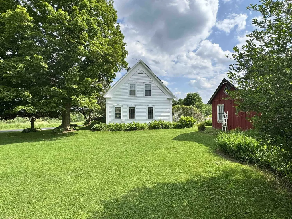 125 South Main Street Peacham VT 05862