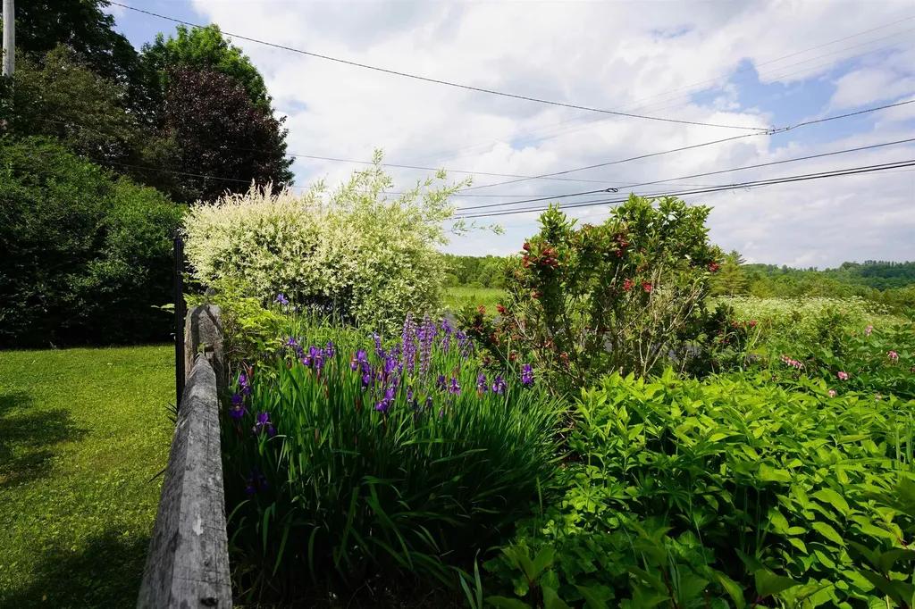 125 South Main Street Peacham VT 05862