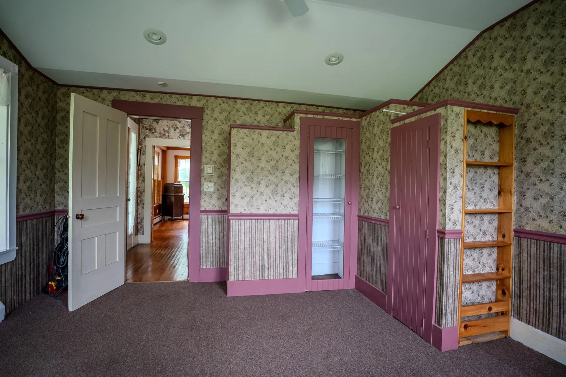 125 South Main Street Peacham VT 05862