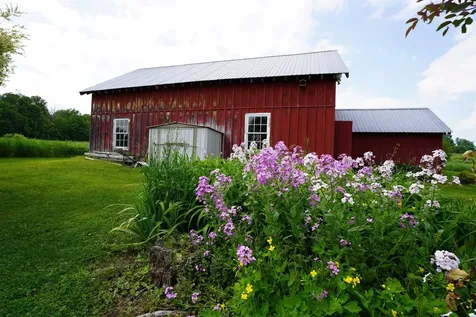 125 South Main Street Peacham VT 05862