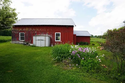 125 South Main Street Peacham VT 05862