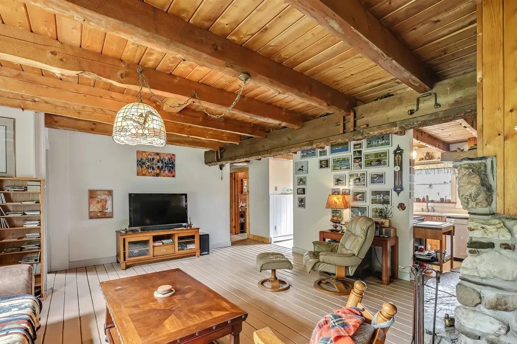 1435 Dexter Mountain Road Glover VT 05839