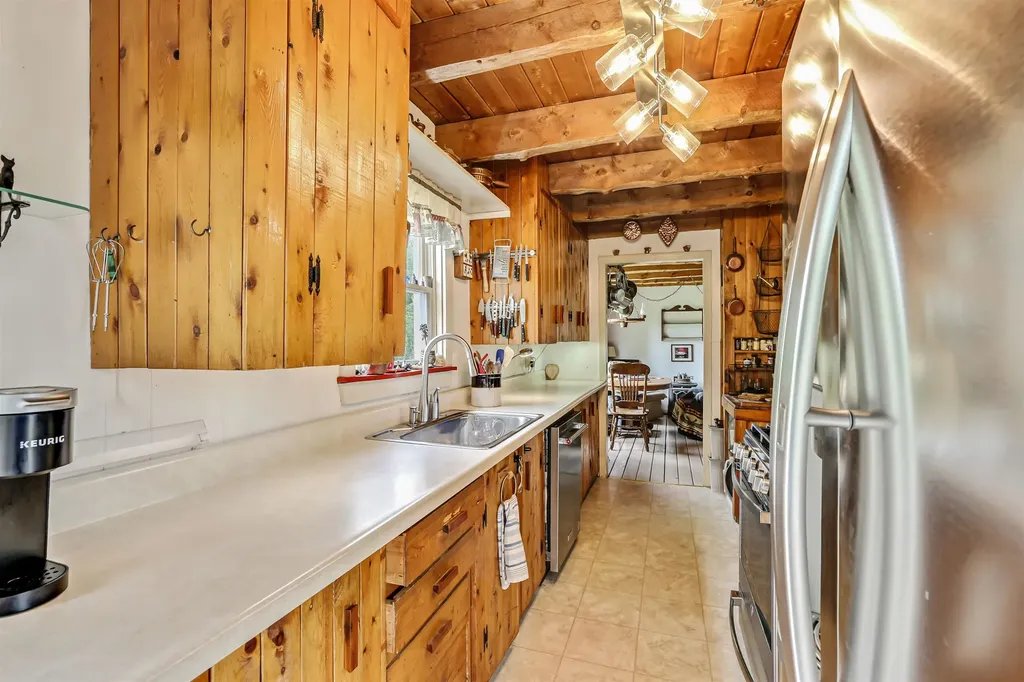 1435 Dexter Mountain Road Glover VT 05839