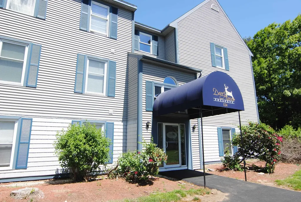 124 Eastern Avenue Manchester NH 03104