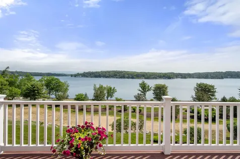 49 Prides Point Way Laconia NH 03246