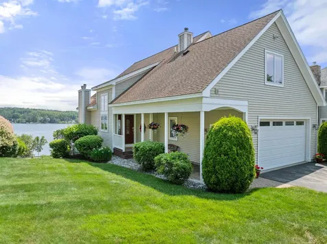 49 Prides Point Way Laconia NH 03246