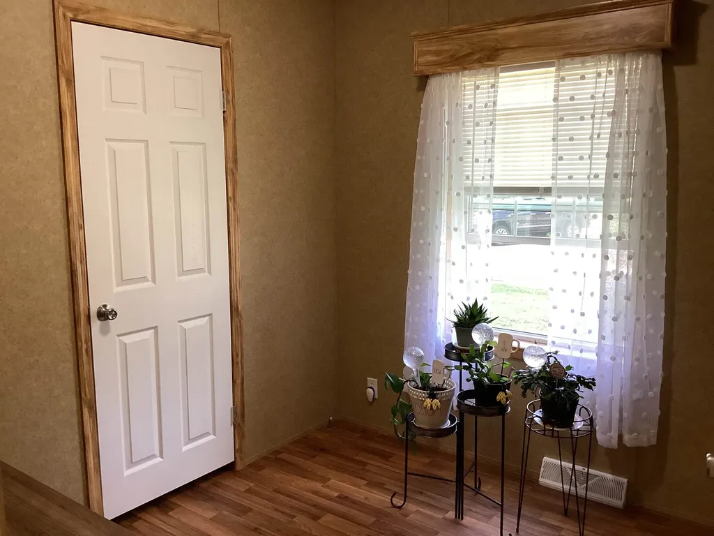 19 Woodland Park Troy NH 03465