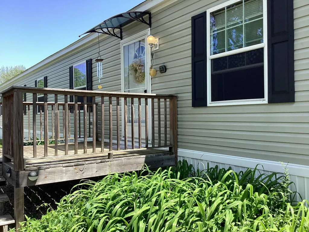19 Woodland Park Troy NH 03465