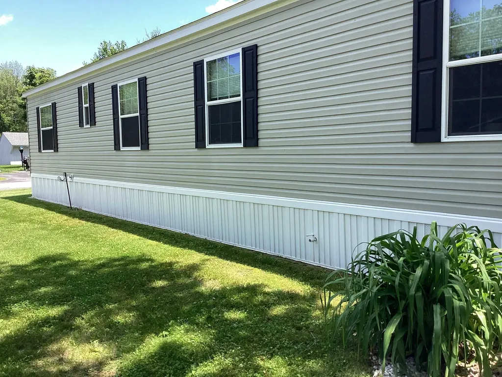 19 Woodland Park Troy NH 03465