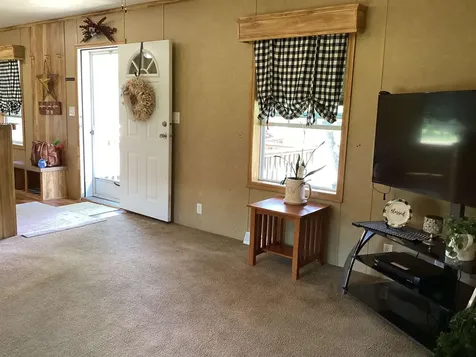 19 Woodland Park Troy NH 03465