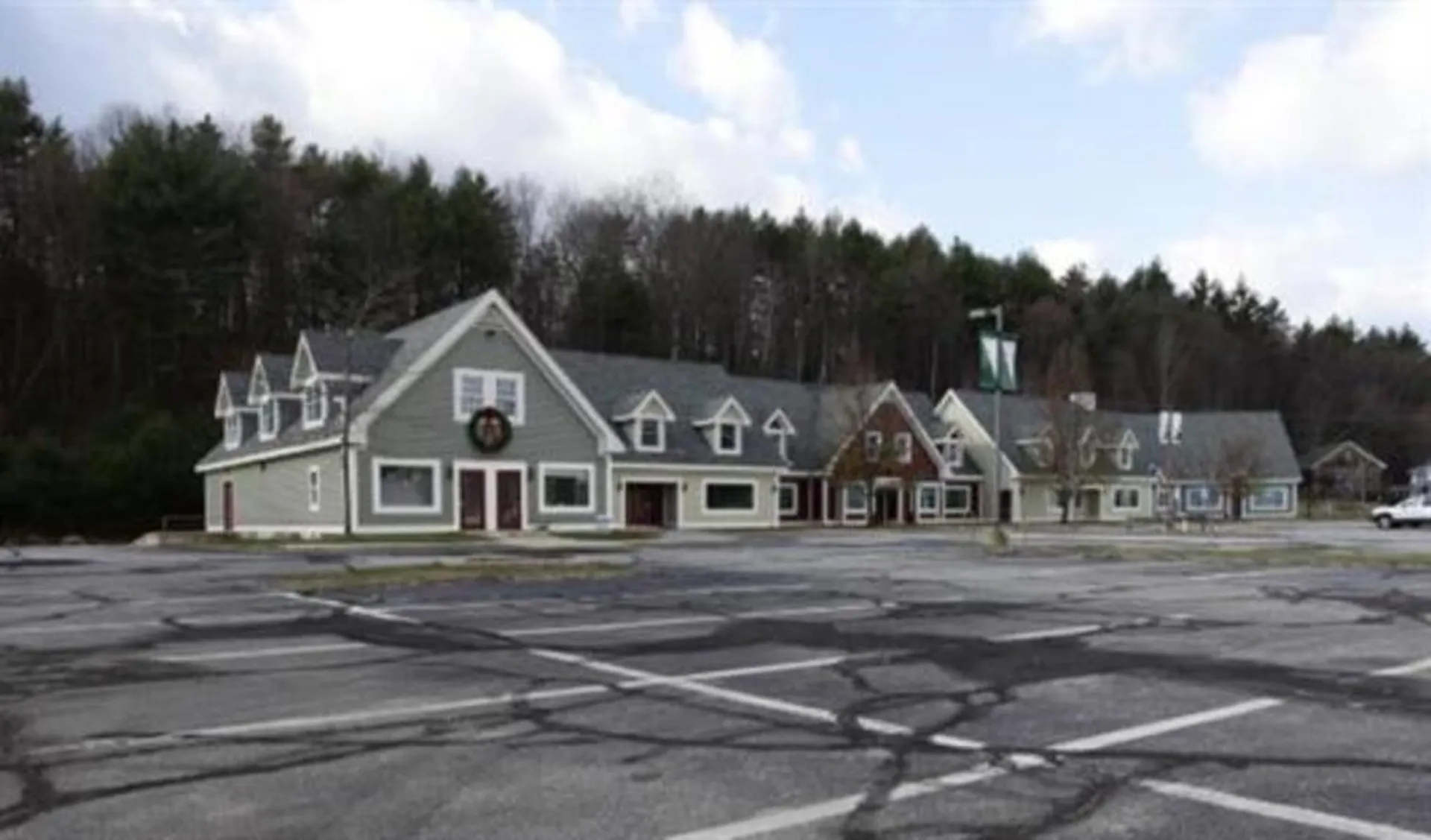 425 South Stark Highway Weare NH 03281
