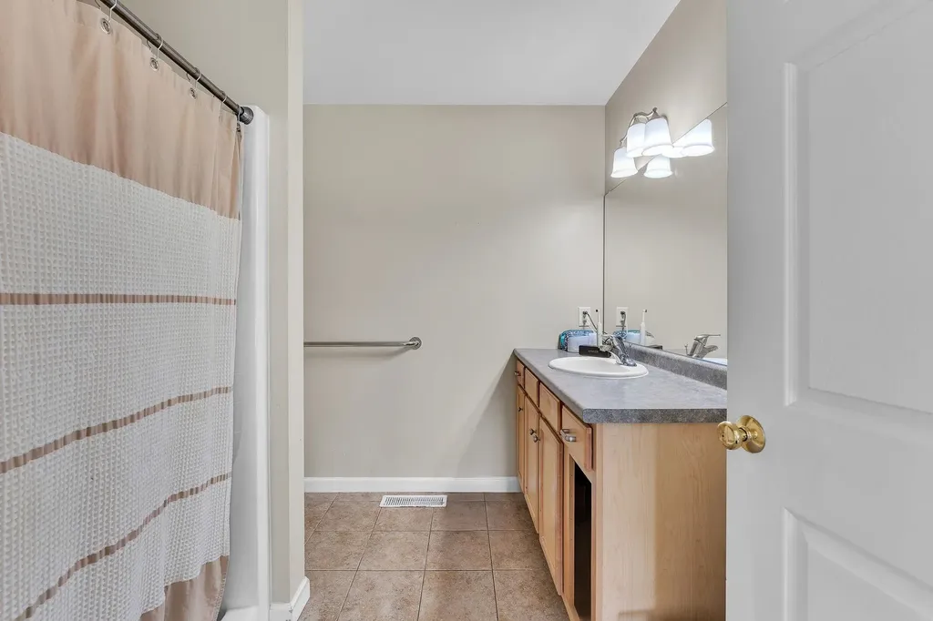 6 Brittany Lane St. Albans Town VT 05478