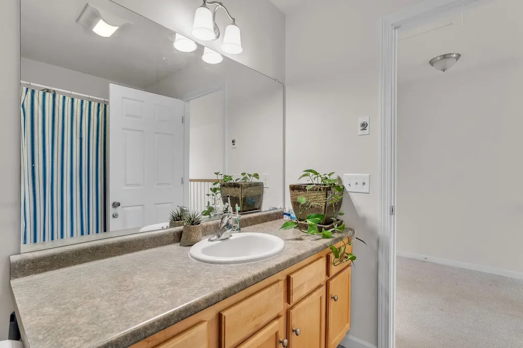 6 Brittany Lane St. Albans Town VT 05478