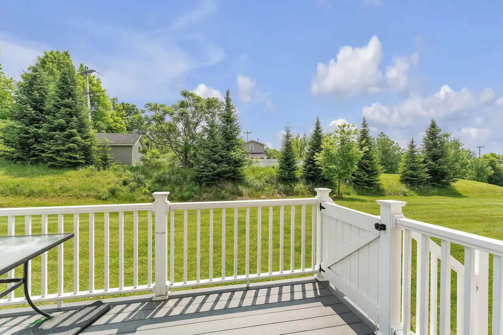 6 Brittany Lane St. Albans Town VT 05478