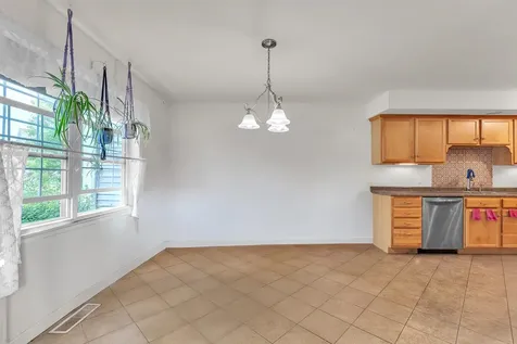 6 Brittany Lane St. Albans Town VT 05478