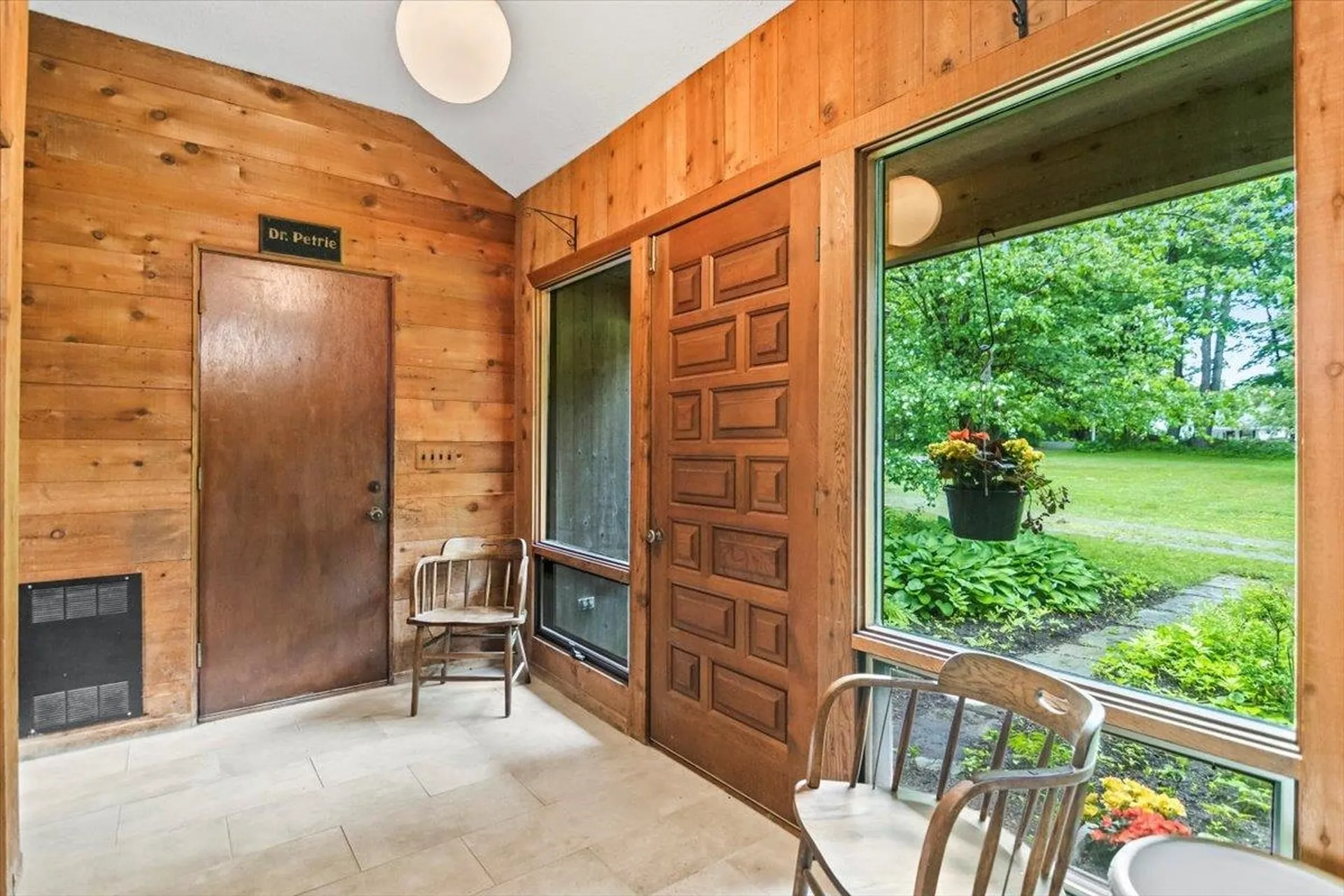 92 Coventry Lane Manchester VT 05255