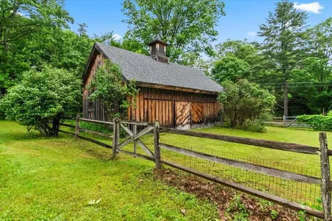 92 Coventry Lane Manchester VT 05255