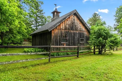 92 Coventry Lane Manchester VT 05255