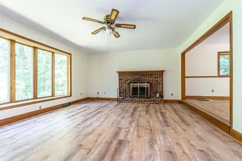 48 Mary Ann Avenue Salem NH 03079