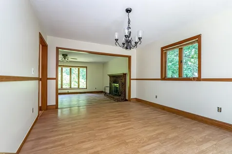 48 Mary Ann Avenue Salem NH 03079