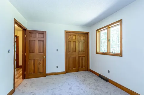 48 Mary Ann Avenue Salem NH 03079
