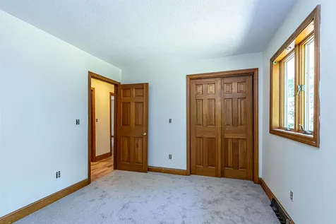 48 Mary Ann Avenue Salem NH 03079